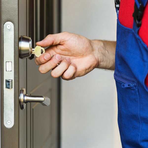 en nuestra cerrajería residencial solo utilizamos materiales de la más alta calidad